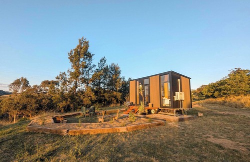 Kanimbla House | Kanimbla Sunsets by Tiny Away