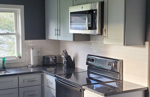Brevard House | Kanto House - Large Deck and Fenced in Yard - In Town - Pets OK