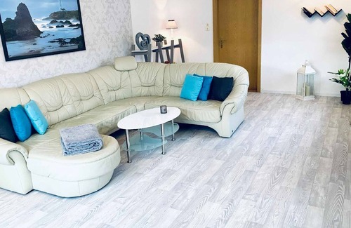 Graal Mueritz Apartment | Kapitäns HUS - Ganzes Haus - Kapitäns Hus-familienfreundliches Ferienhaus Nahe zum Strand