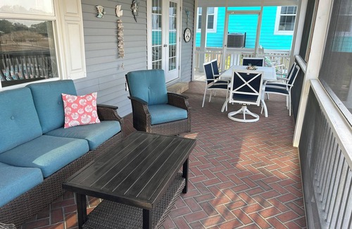 Steinhatchee House | Kapn's Jewel -Waterfront rental with boat slip located on the Steinhatchee River