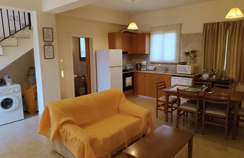 Pissouri Villa | Kapsalia Villas In Walking Distance From Village Square With Sea &mountain views