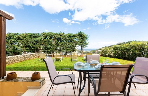Karoti Apartment | Karoti 3- 3 bedrooms in a complex with shared pool