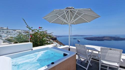 Firostefani Villa | Karpimo Horizon - Caldera View with private hot tub