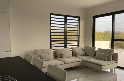 Sabadeco House | Kas Beron -Your Oasis in Sabadeco Crown Terrace