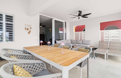 Kralendijk Apartment | Kas di Awa with wonderfully refreshing pool