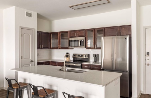 Frisco Apartment | Kasa | Family Friendly 2B + Steps to Stonebriar Mall | Frisco