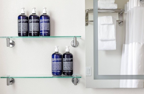 Ventura Apartment | Kasa Palo Alto | Charming Double Room, Classic California Vibes