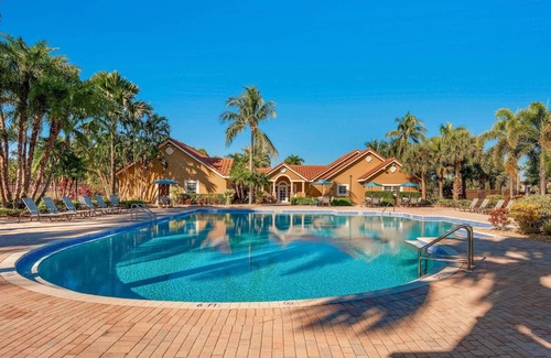 Delray Beach Apartment | Kasa | Sunny 1 BD + Pool Access | Delray Beach