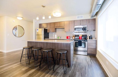 Whittier Apartment | Kasa Uptown Minneapolis