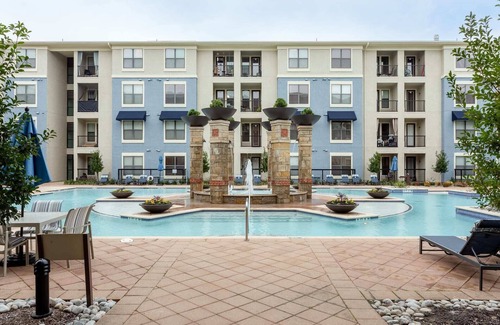 Frisco Apartment | Kasa | Welcoming 2BD + Near Arbor Hills Nature Preserve | Frisco