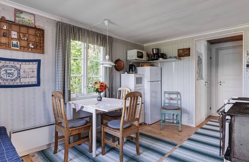 Fargelanda House | Kasen Lillstugan by Interhome
