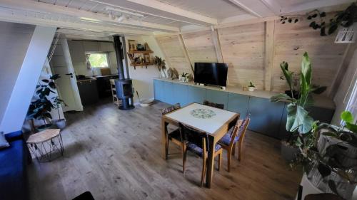 Skarszewy House | Kaszuby domek nad jeziorem, las, grill, ognisko, taras, 6 osób