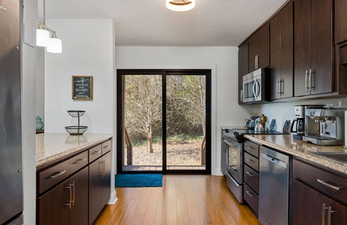 Seneca House | Kate's Kayak Cove on Lake Keowee!