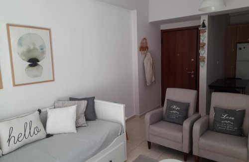 Loutraki Apartment | KateLoutraki Lux Seaside Suite