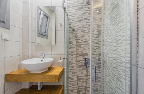 Psarou Apartment | Katerina Rooms