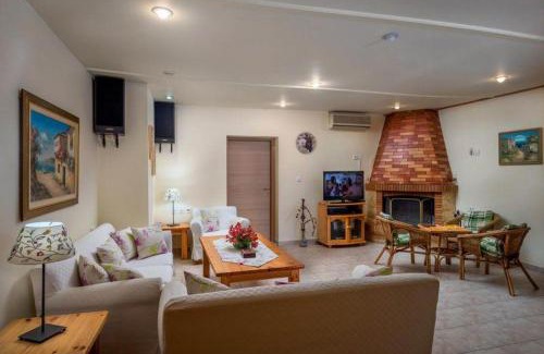 Tertsa Apartment | Katerina's garden Apartment 1 - Tertsa Ierapetra
