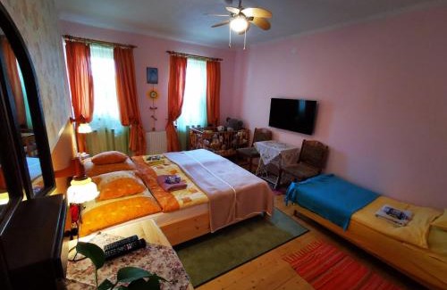 Somogyvar House | Katica Vendégház Somogyvár - Ladybird Villa Somogyvár