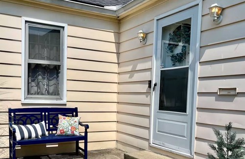 Clintonville House | Katie's House- A Columbus Clintonville VRBO House