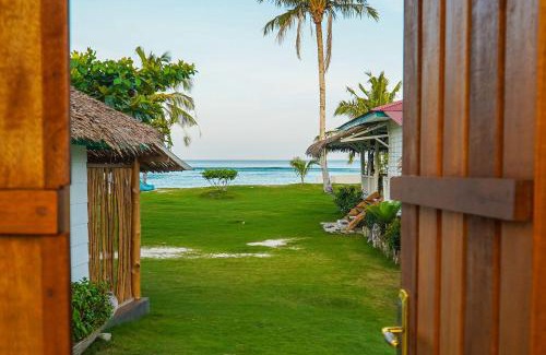 Katiet Ski Chalet | Katiet Beach Resort Mentawai, Lance's Right HTS