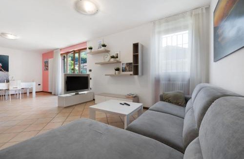 Bolognano-Vignole Villa | Katzemburg 5 Plus Arco
