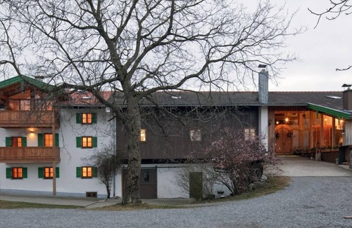 Aschau im Chiemgau Apartment | "Katzwies" Baubiologische Nichtraucher 100 qm Ferienwohnung, 2 extra Schlafzimmer, Rollstuhlgerecht