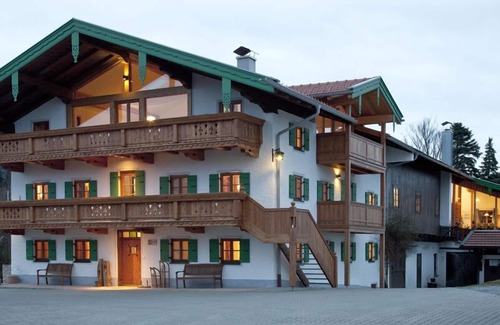 Aschau im Chiemgau Apartment | "Katzwies" Baubiologische Nichtraucher 100 qm Ferienwohnung, 2 extra Schlafzimmer, Rollstuhlgerecht
