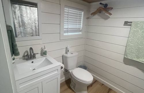 Blanco Cabin | Kauai Tiny Islands Resort