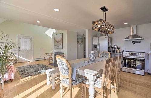 Kenyon House | Kayaks, Deck & Pond Access: Rhode Island Retreat!