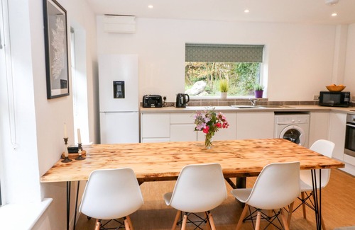 Glenbeigh Cottage | KEALDUFF LOWER, family friendly in Glenbeigh, County Kerry