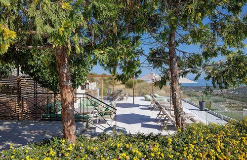 Agia Triada Villa | Keano Villa, with Pool & BBQ, Ping Pong, Playground