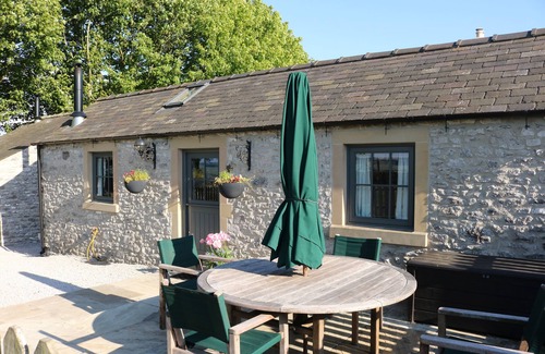 Sheldon House | Keepers Cottage - Cosy Peak District Retreat