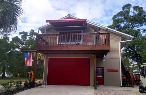 Steinhatchee House | Keepin' It Reel In Town Steinhatchee