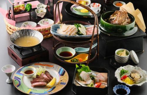 Tomonoura Onsen Hotel | Keishokan Sazanamitei