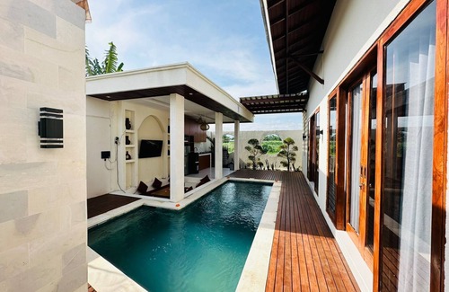 Mambal Villa | KELAPA VILLA MAMBALnComfortable place around rice fields