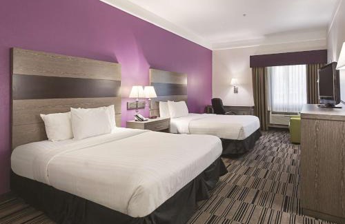 El Lago Hotel | Kemah Edgewater Hotel, SureStay Collection by Best Western