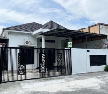 Banjarbaru Villa | Kemari Homestay
