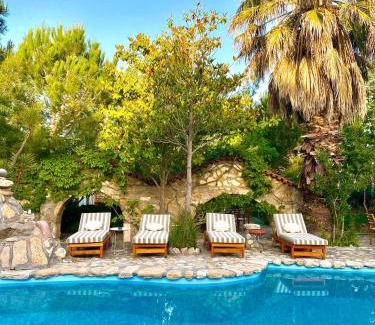Bozcaada Bed & Breakfast | Kemerbag 29 Guest House 12 Yaş Üstü