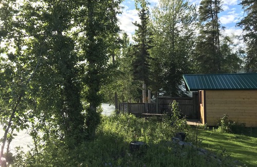 Soldotna Cabin | Kenai River Kayak and Cabin #3 30 feet from the riverbank