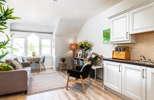 Kenmare Apartment | KENMARE APARTMENT