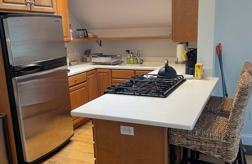 Kennebunkport Apartment | Kennebunkport "Treehouse"