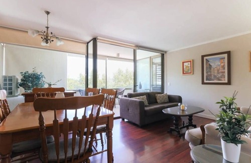 Apoquindo Apartment | Kennedy Art Summary: