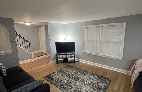 Kennett Square House | Kennett Square, Near Longwood Gardens & Downtown