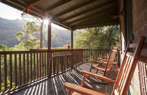 Kernville Cabin | Kern River Willow Cabin Private Waterfront Cedar Hot Tub Fireplace Native Garden