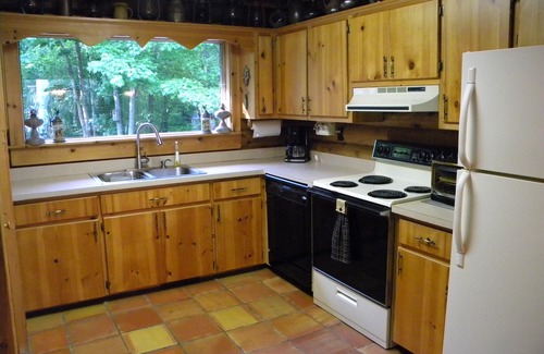 Merifield Acres Cabin | Kerr Lake Log Cabin On Calm Cove With Gentle Slope To Water, Nearby Sandy Beach