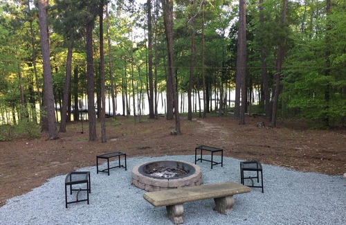 Merifield Acres Cabin | Kerr Lake Log Cabin On Calm Cove With Gentle Slope To Water, Nearby Sandy Beach