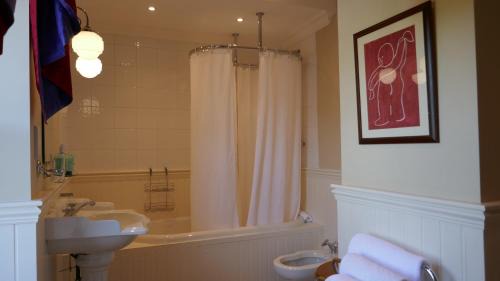 Axminster Hotel | Kerrington House