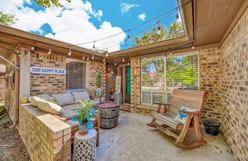 Kerrville House | Kerrville Hidden Gem with Firepit and Grill - Great Location