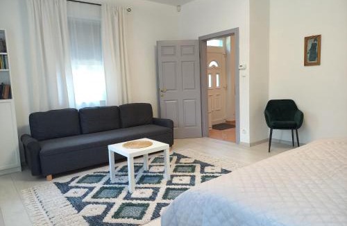 Budaors Apartment | Kertész14 Apartman