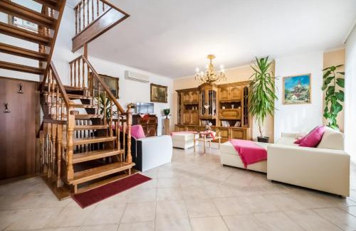 Matyasfoeld Villa | Kertvárosi Családi Ház