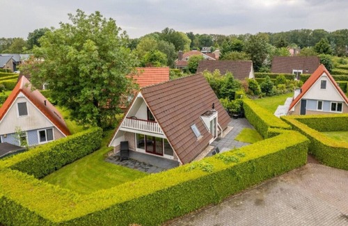Zwiggelte House | Kestrel I Enjoyment near the Forest